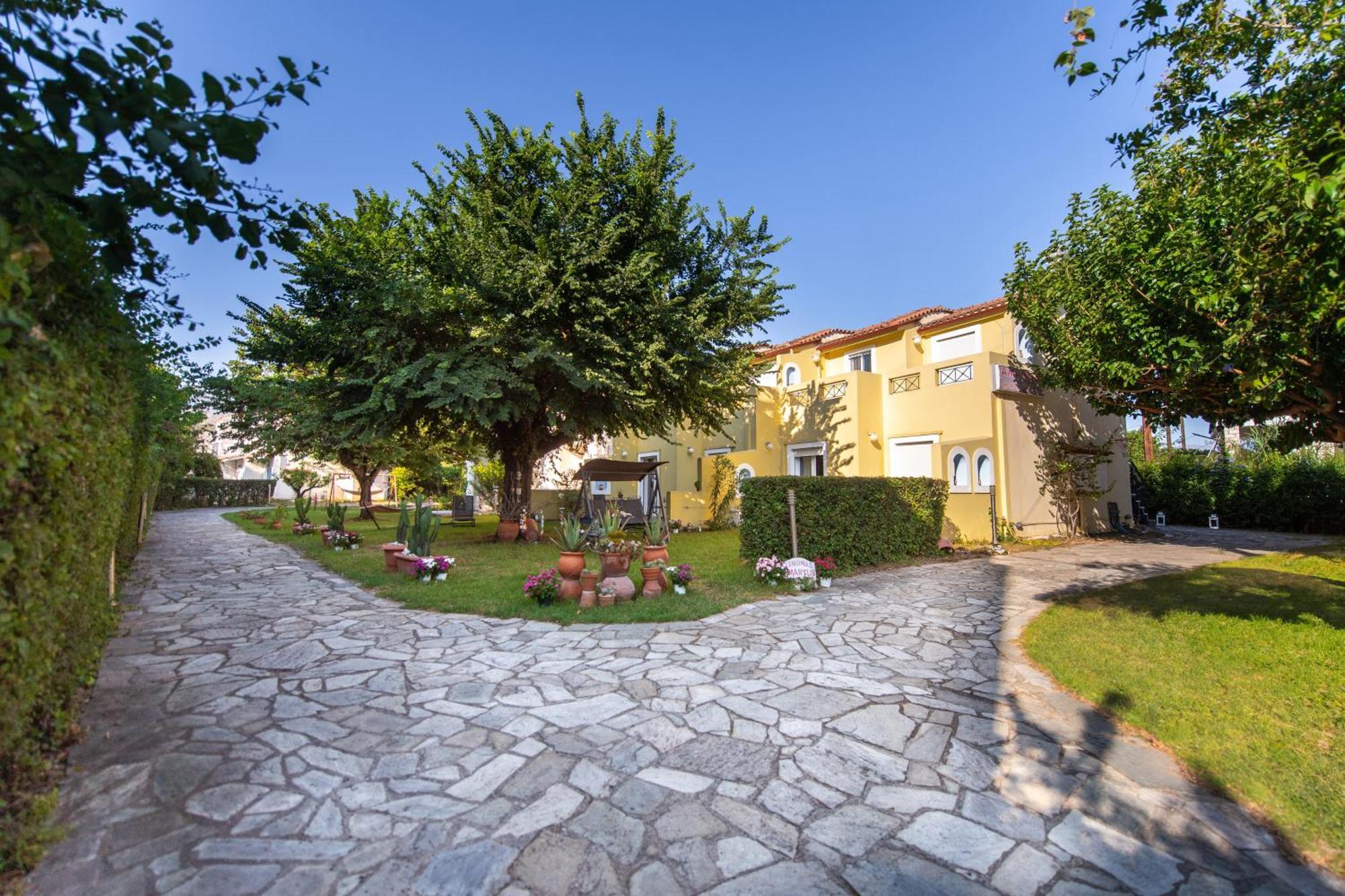 Amarylis Apartments Elaionas  エクステリア 写真